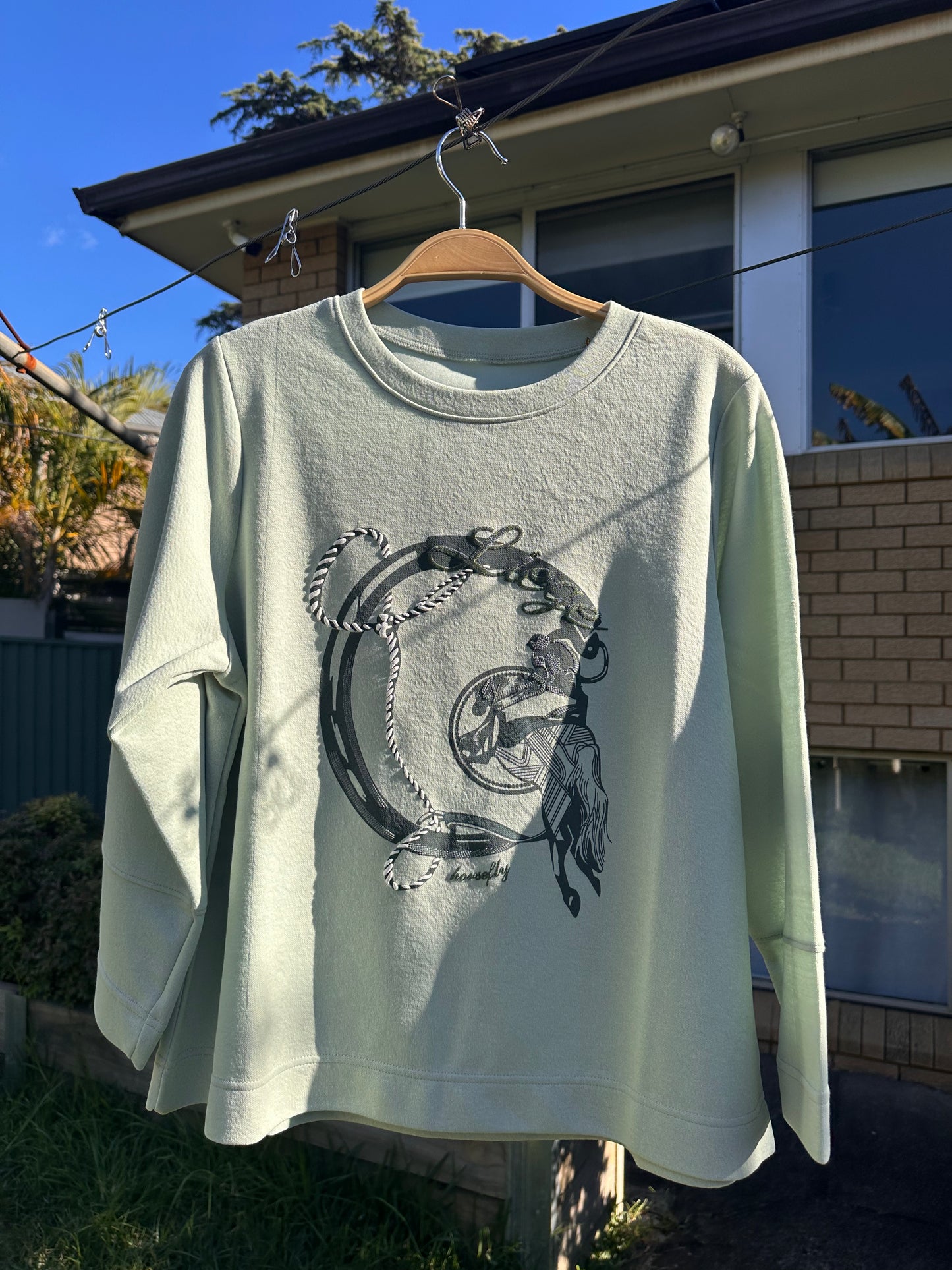 Women’s Round Ray 3/4 Sleeve Loose Fit T-Shirt