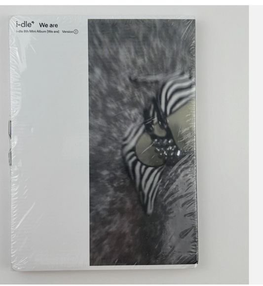 (G)I-DLE 8th Mini Album - We are - G ver. CD Photobook Photocard