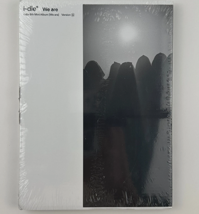 (G)I-DLE 8th Mini Album - We are - G ver. CD Photobook Photocard